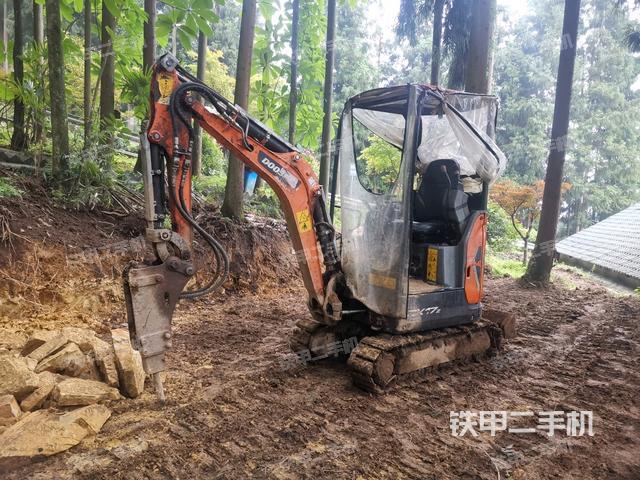 斗山DX17z挖掘机