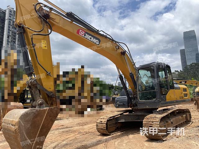 徐工XE215DA挖掘机