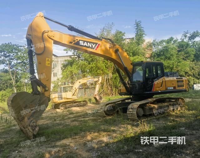 三一重工SY305H挖掘机