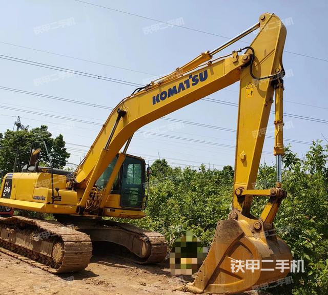 小松PC200LC-8M0挖掘机