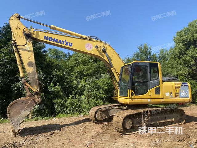 小松PC200-8挖掘机