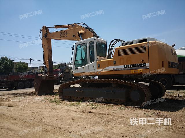 利勃海尔R944B HD-SL挖掘机