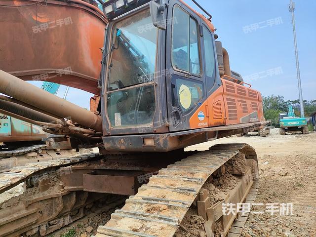 斗山DX500LC-9C挖掘机