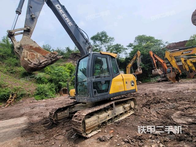 约翰迪尔E130挖掘机