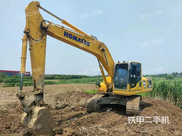 小松PC200-8M0挖掘机