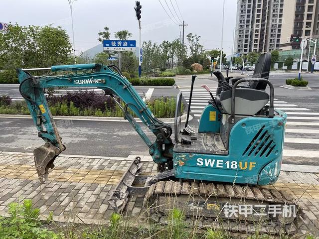 山河智能SWE18UF挖掘机