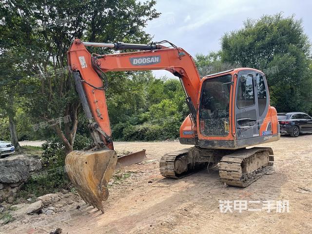 斗山DX75-9C挖掘机