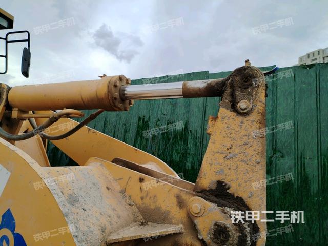 铲斗油缸侧面（工作装置）