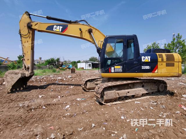 卡特彼勒320D2液压挖掘机