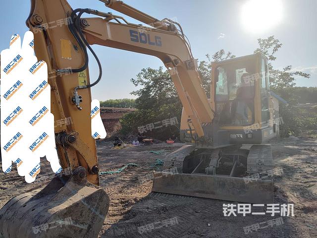 山东临工E660FL挖掘机