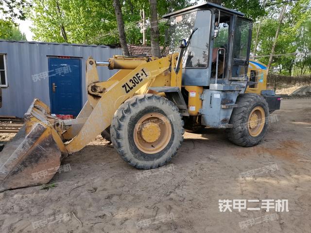 山工ZL30E-I装载机