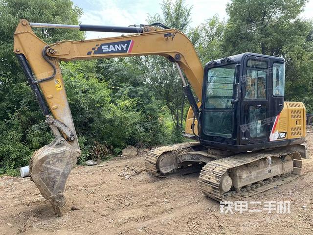 三一重工SY75C挖掘机