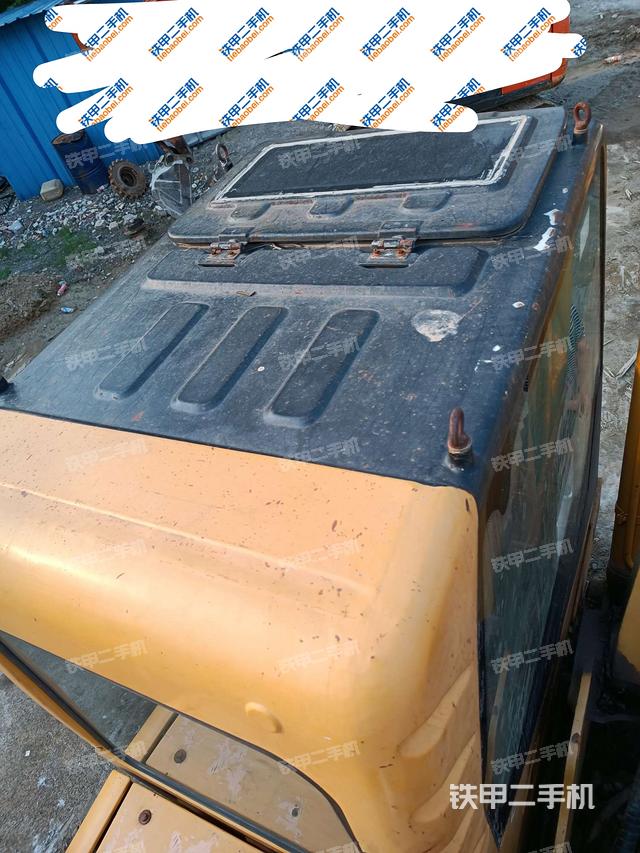 駕駛室頂部俯視（上車部件）