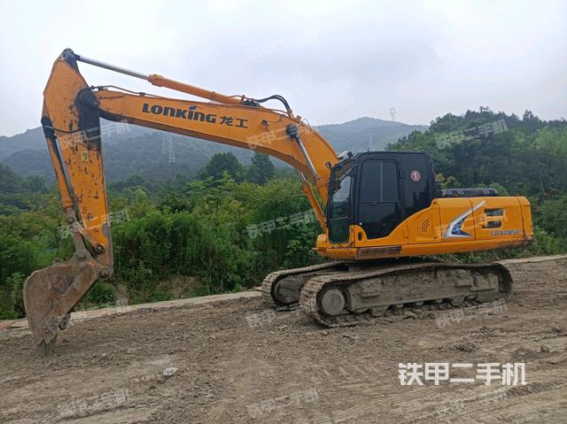 龙工LG6205E挖掘机
