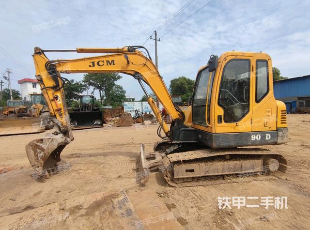 山重建机JCM906D挖掘机