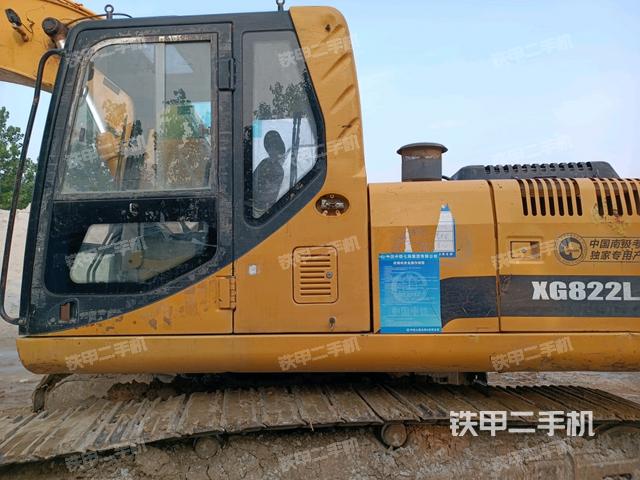 駕駛室正側(cè)（駕駛室部分）