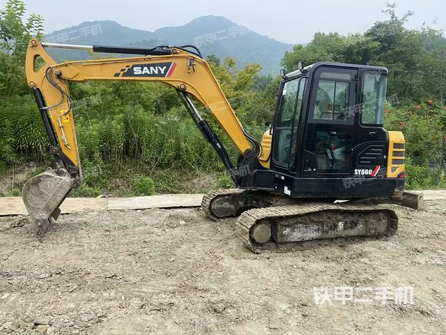 三一重工SY55C挖掘机