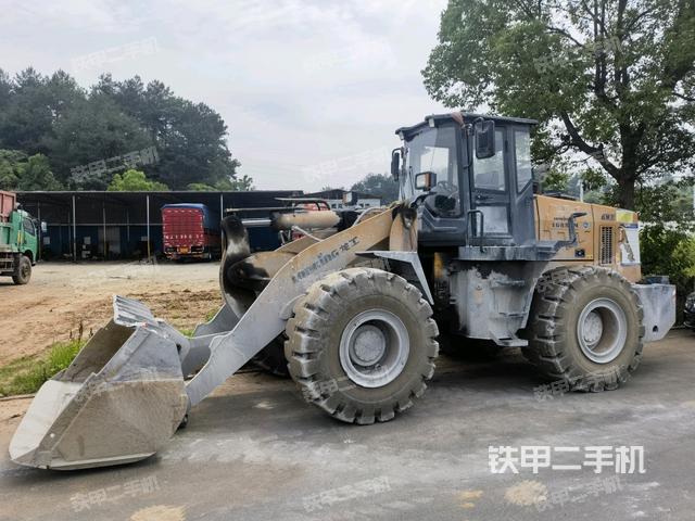 龙工LG853N装载机
