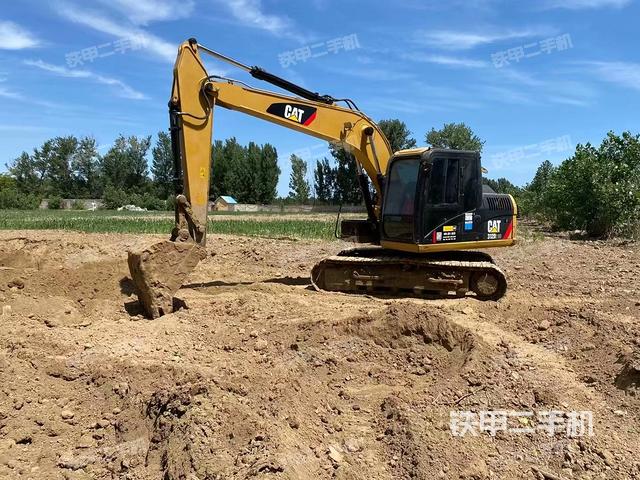 卡特彼勒312D2GC挖掘机