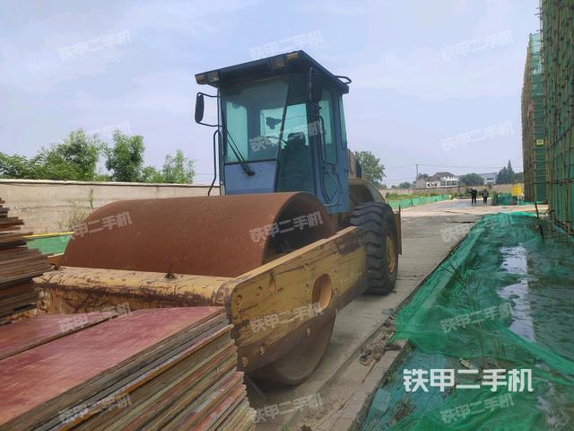 柳工CLG622压路机