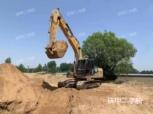 卡特彼勒320D2液压挖掘机