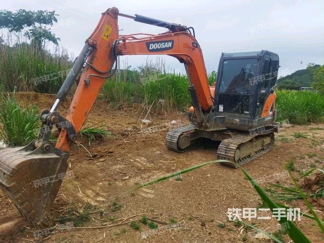 斗山DX60E-9CN挖掘机