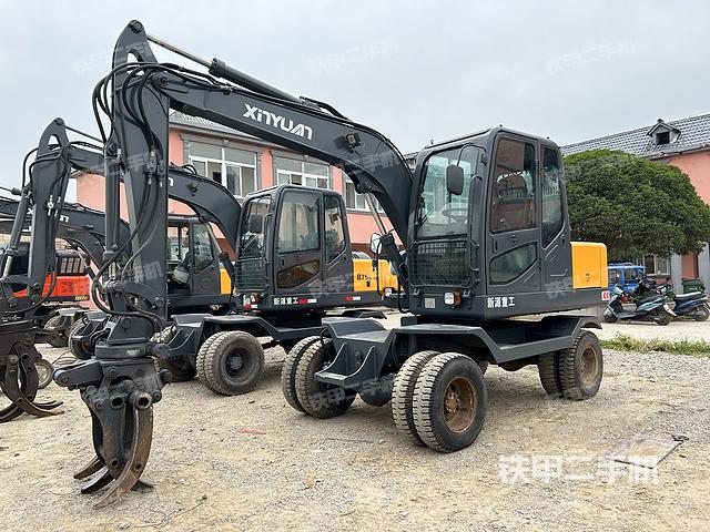 新源XY75W-8T挖掘机