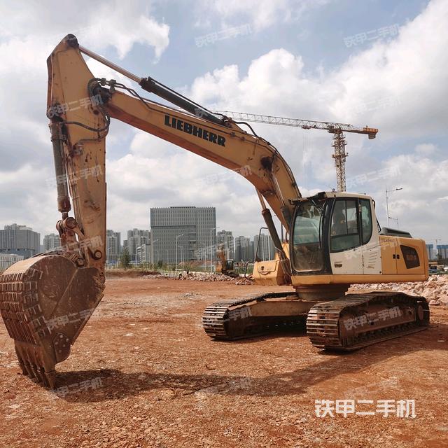 利勃海尔R924 LC挖掘机