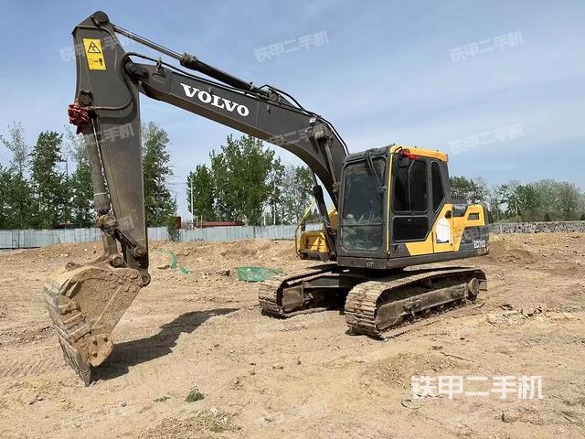 沃尔沃EC120D挖掘机
