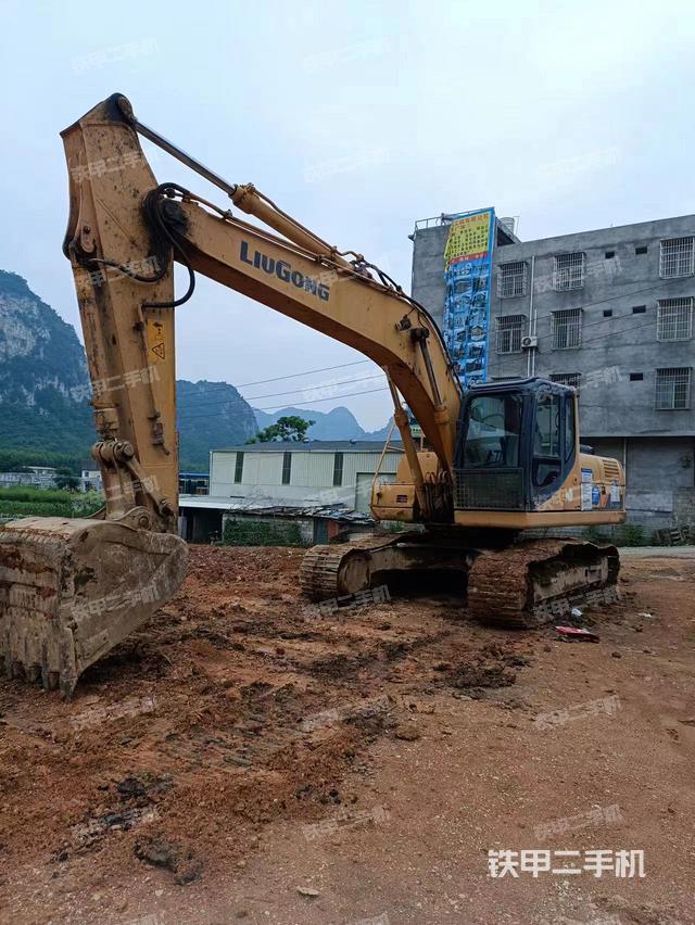 柳工CLG922D挖掘机