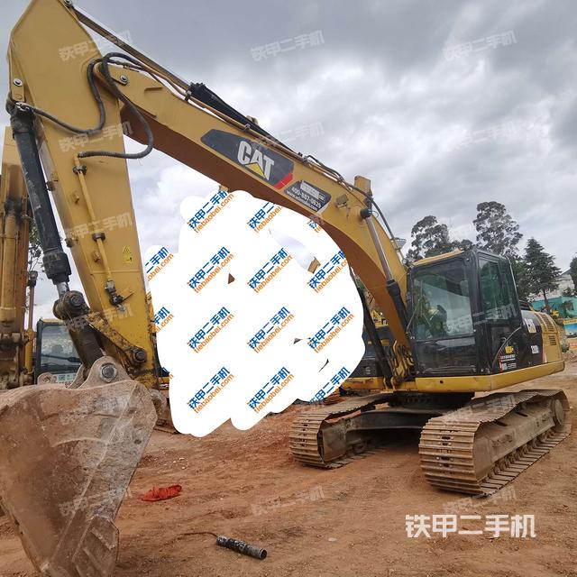 卡特彼勒320D2液压挖掘机