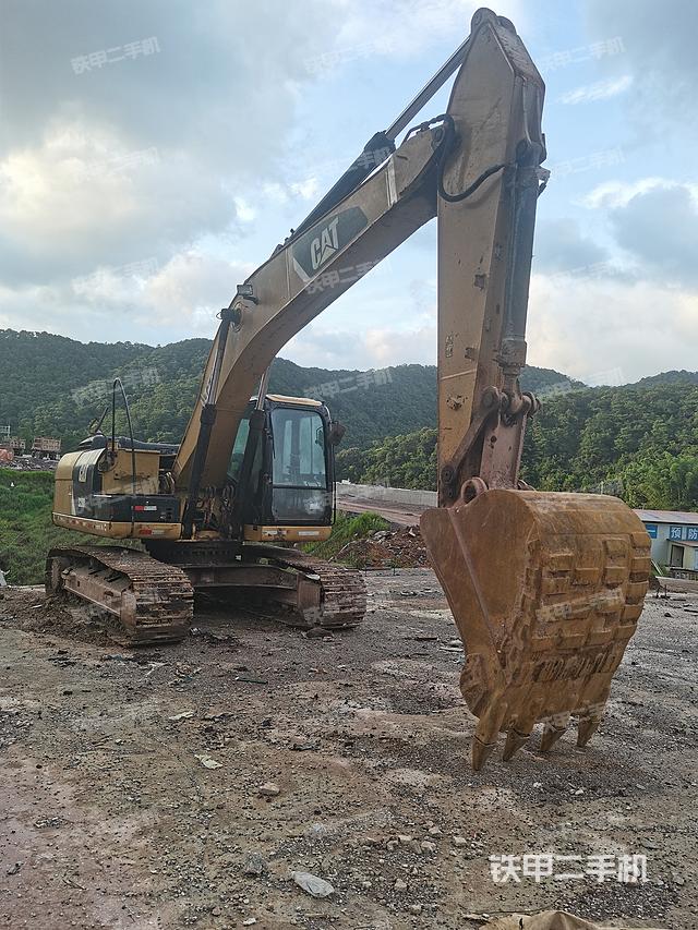 卡特彼勒320D2液压挖掘机