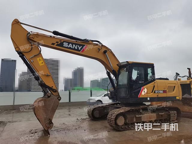 三一重工SY215C挖掘机
