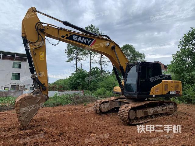 三一重工SY200C挖掘机