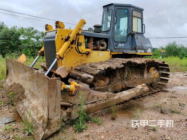 山推SD16L湿地型推土机