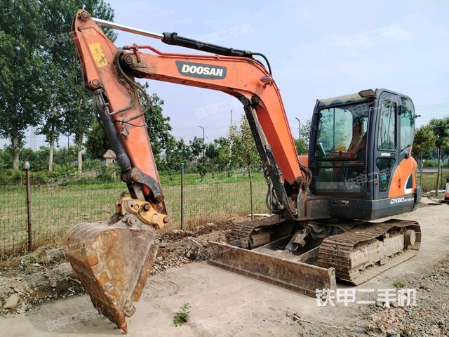 斗山DX60-9C GOLD挖掘机
