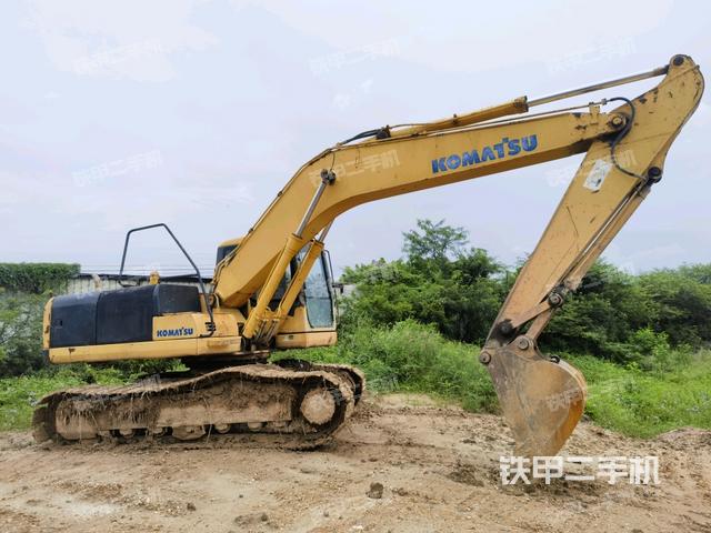 小松PC200-7挖掘机