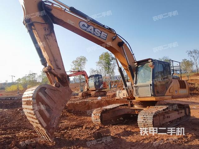 凯斯CX260C-8挖掘机