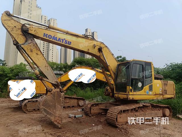 小松PC200-8挖掘机