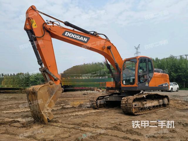 斗山DX215-9C挖掘机