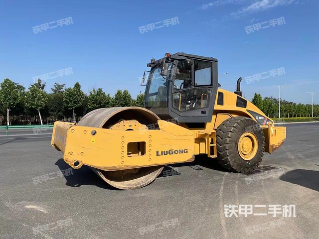 柳工CLG6126压路机