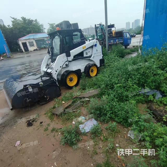 山猫S16滑移装载机