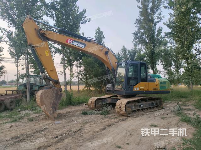 徐工XE205DA挖掘机