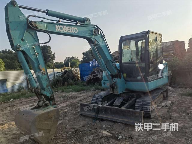 神钢SK60-8挖掘机