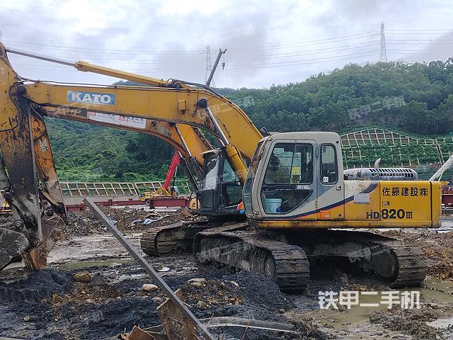 加藤HD820III-LC挖掘机