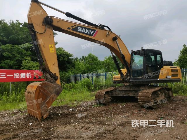 三一重工SY245H挖掘机