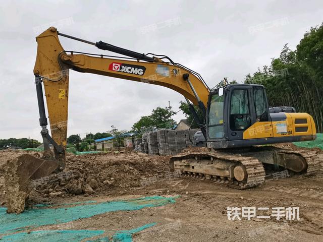 徐工XE215DA挖掘机