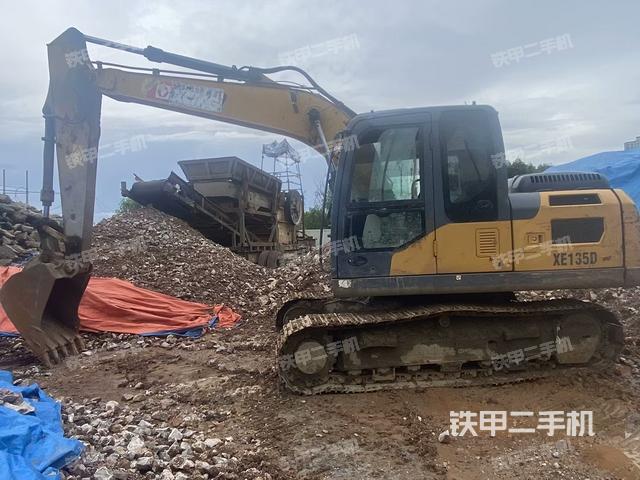 徐工XE135D挖掘机