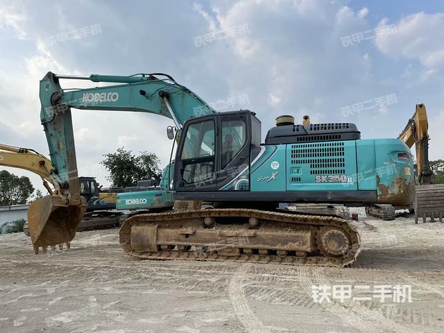 神钢SK350LC-10挖掘机