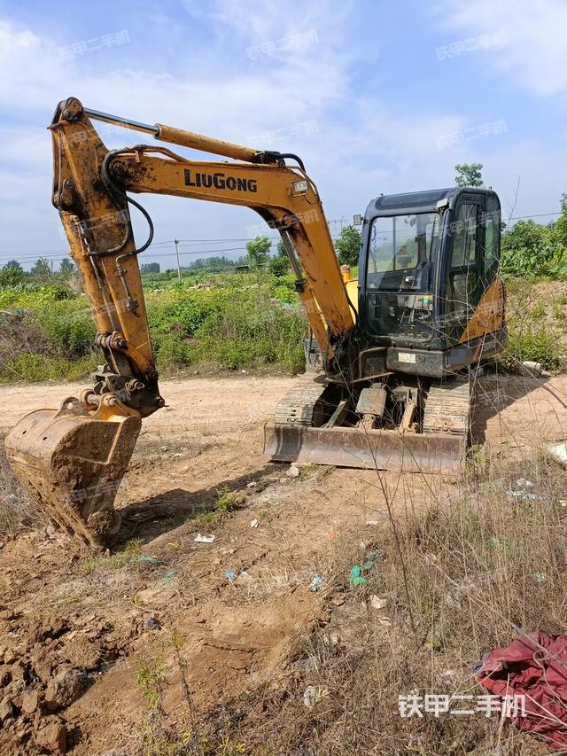柳工CLG906D挖掘机